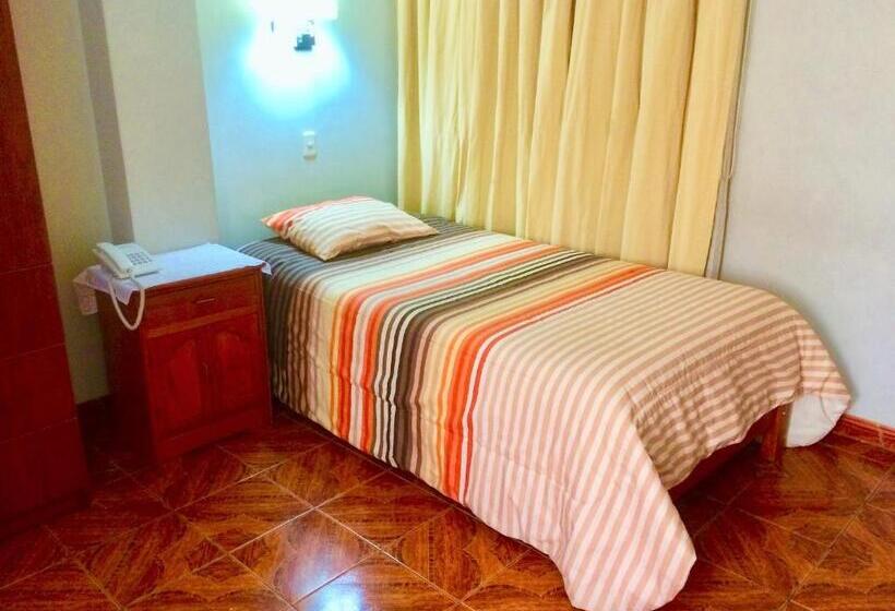 هاستل Hostal Residencial Lino