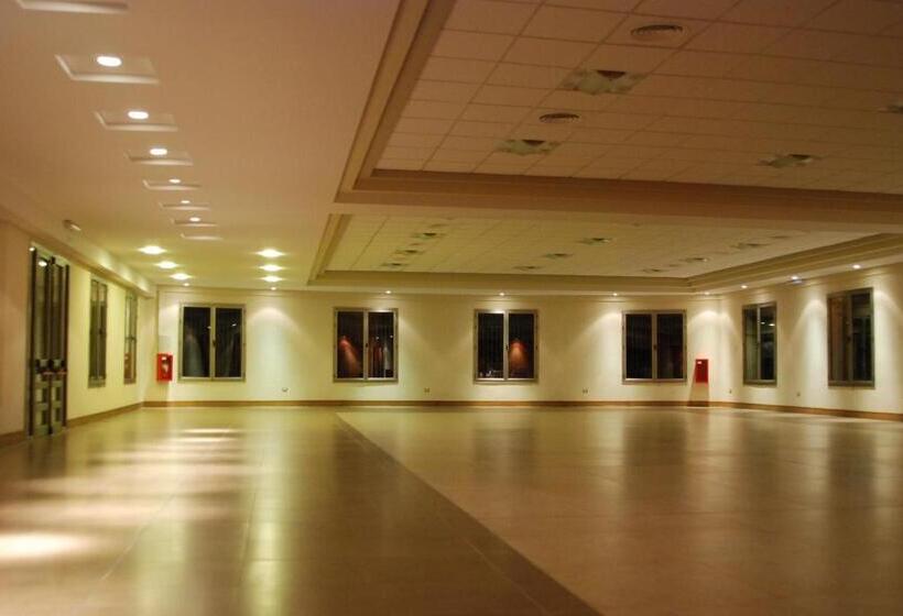 هتل Savoia Mendoza