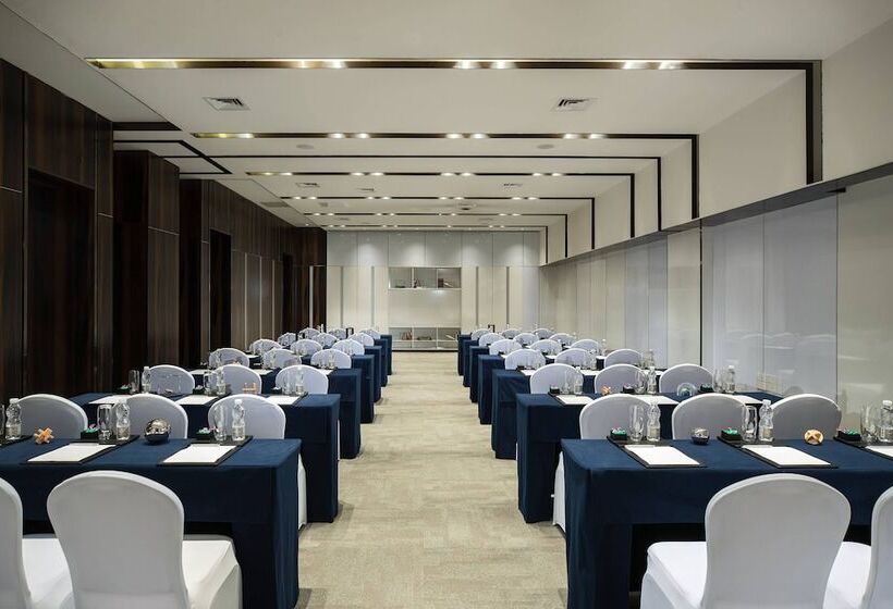 فندق Renaissance Shenyang West