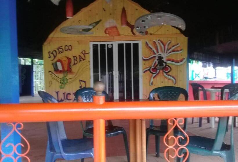 هاستل Posada Nativa Licy