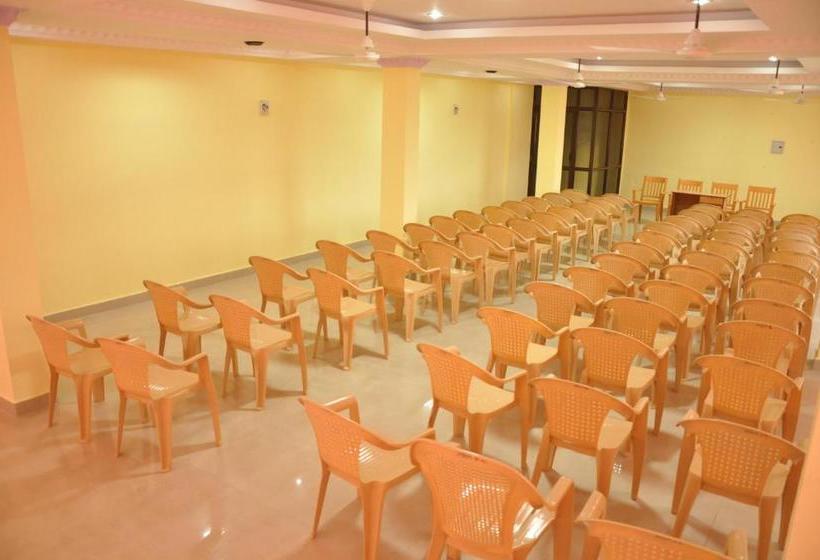 펜션 Abirami Guest House