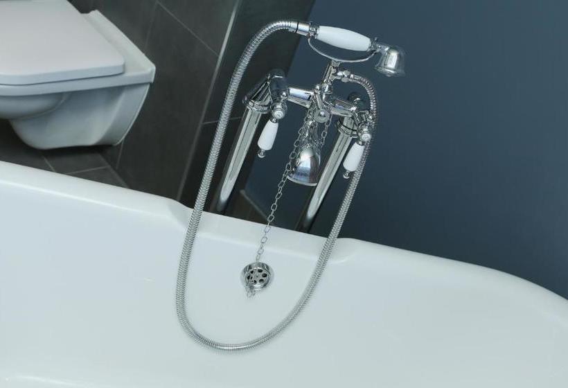 تختخواب و صبحانه St Martins Lodge