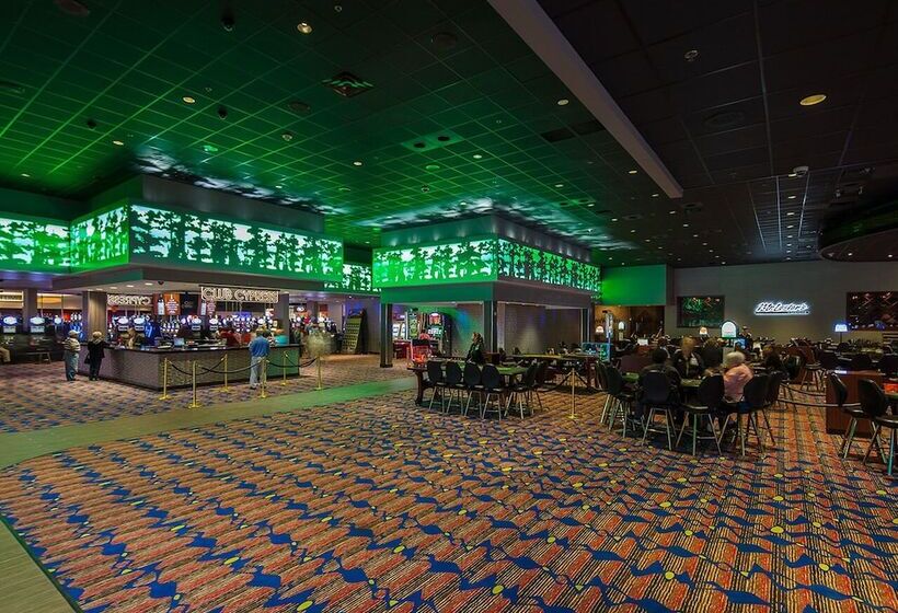 فندق Cypress Bayou Casino
