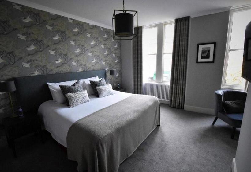 هتل Rooms At The Saint