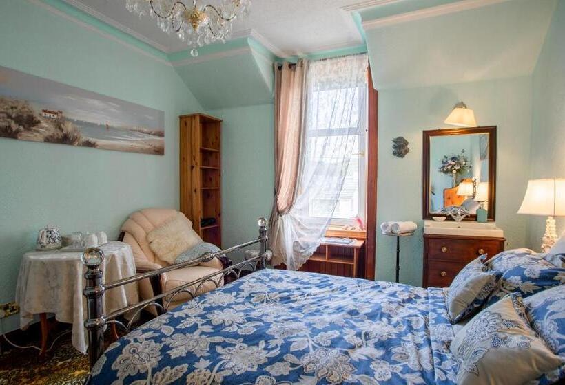 بنسيون Drumfearne Guesthouse & Tearoom