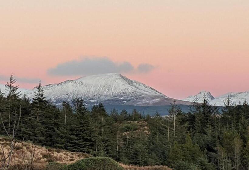بنسيون Drumfearne Guesthouse & Tearoom