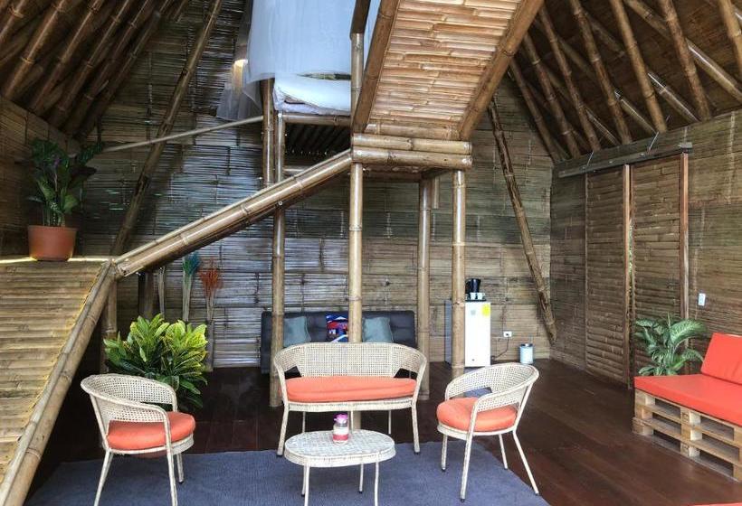 ユースホステル Samay Glamping Airport