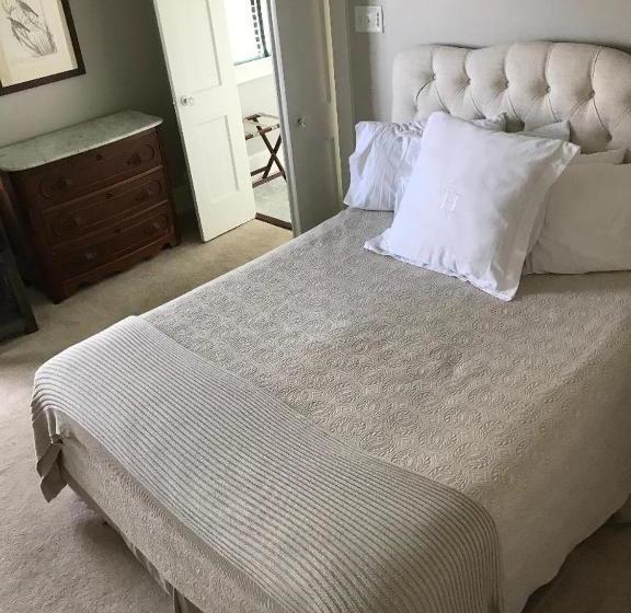 مبيت وإفطار Clifton House