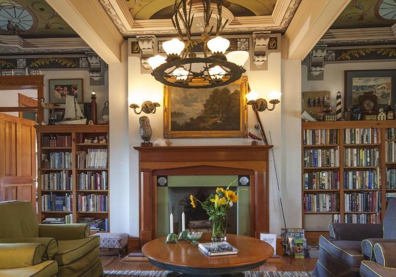 تختخواب و صبحانه Roanoke Island Inn