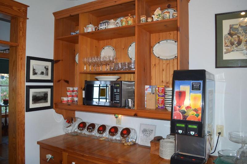 تختخواب و صبحانه Roanoke Island Inn