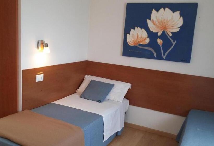 تختخواب و صبحانه Venice Airport Room