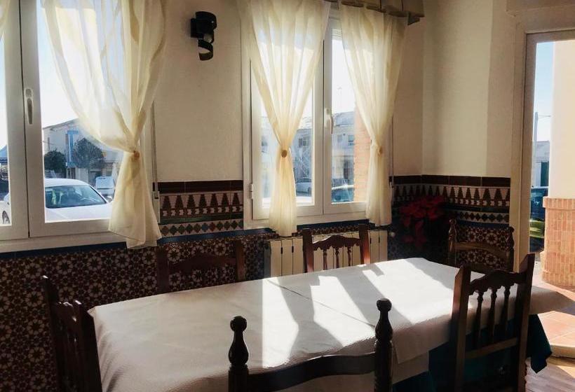بنسيون Hostal Restaurante Ecuador