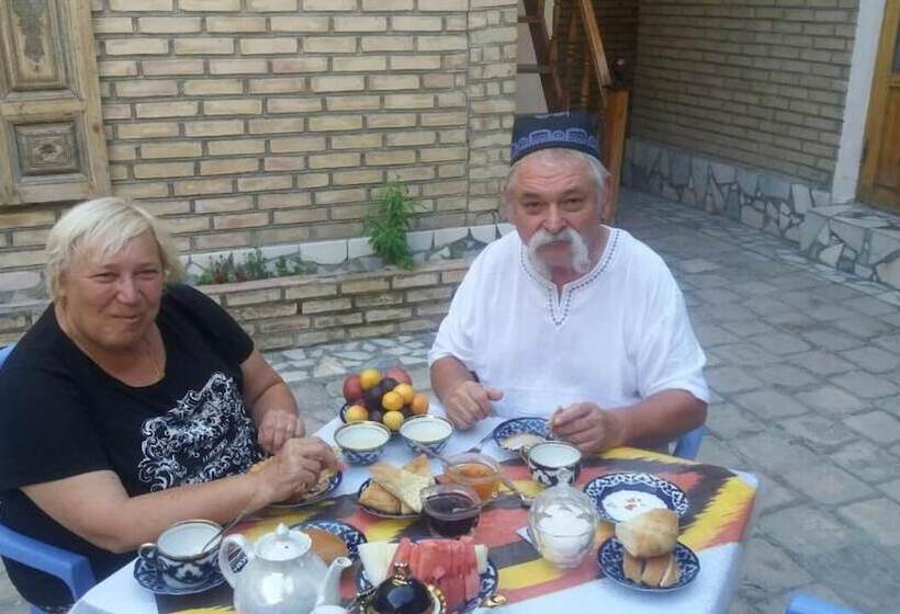 פנסיון Umarxon