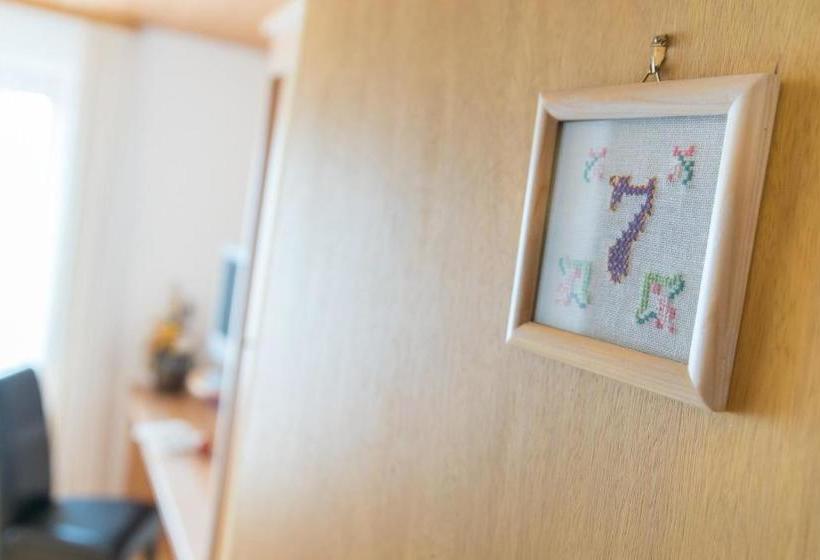 Pension Zum Ebenstein Am Donausteig