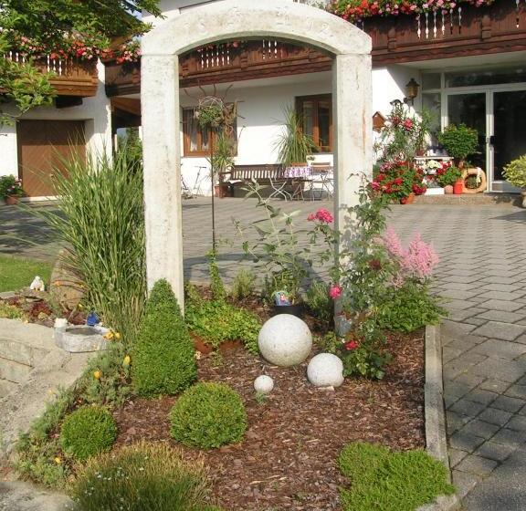 Pension Zum Ebenstein Am Donausteig