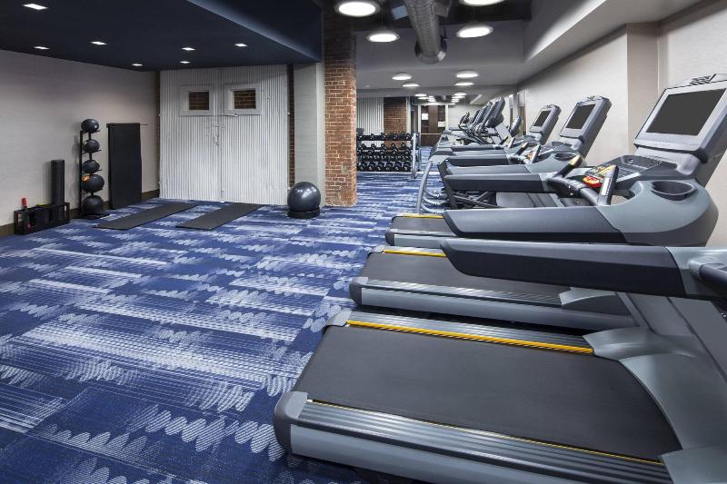 בית מלון כפרי Courtyard By Marriott Cape Girardeau Downtown