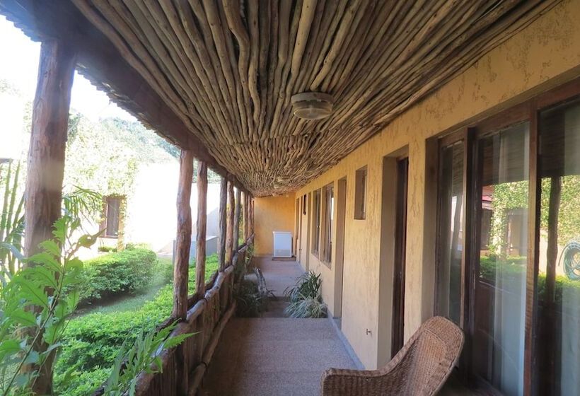 住宿加早餐  Nkanhi Centro De Conferências E