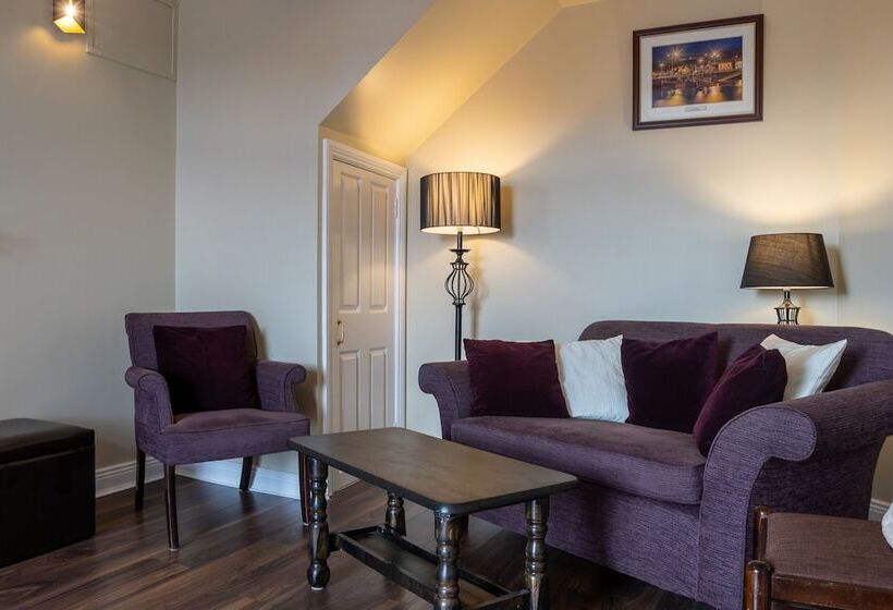 פנסיון The Waterfront