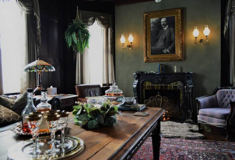 تختخواب و صبحانه 300 Clifton