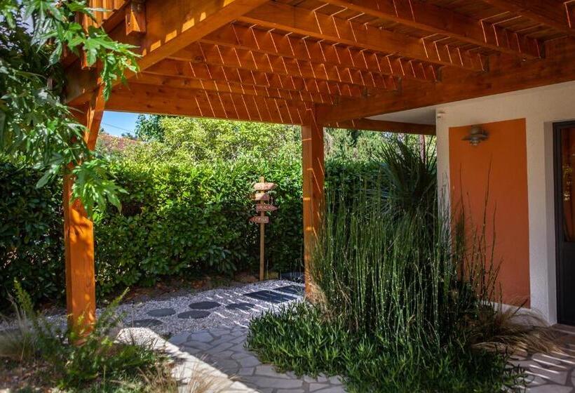 مبيت وإفطار Villa Chaleemar