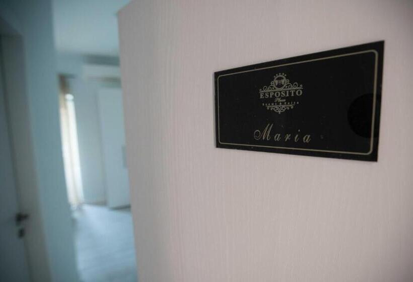 پانسیون Esposito Plaza S & Suite