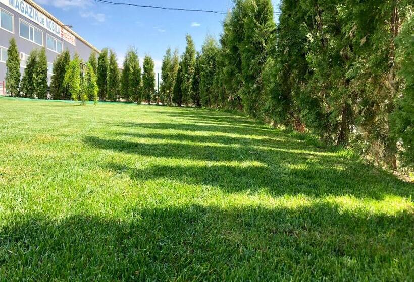 بنسيون Nueva Park