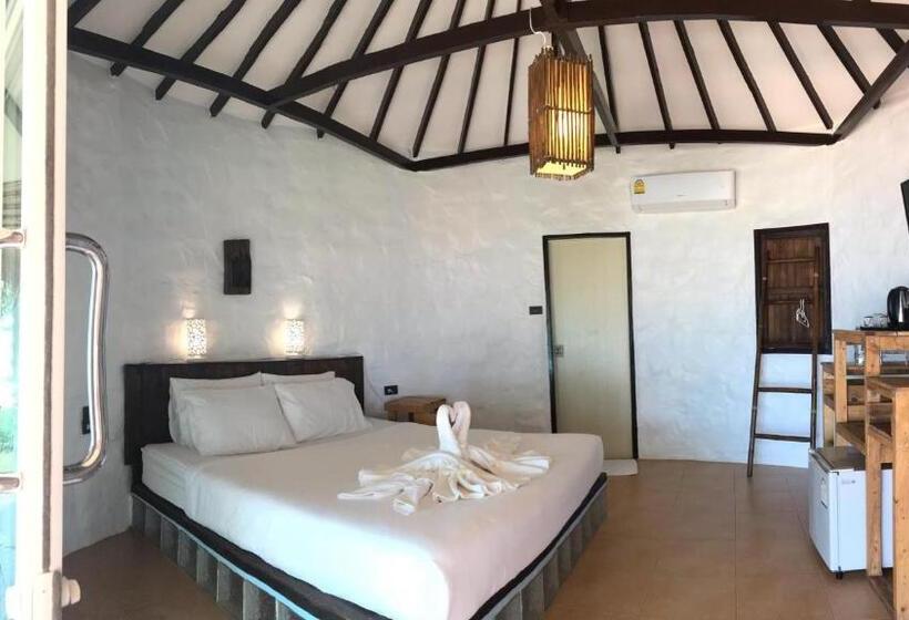 Sunrise Beach Resort