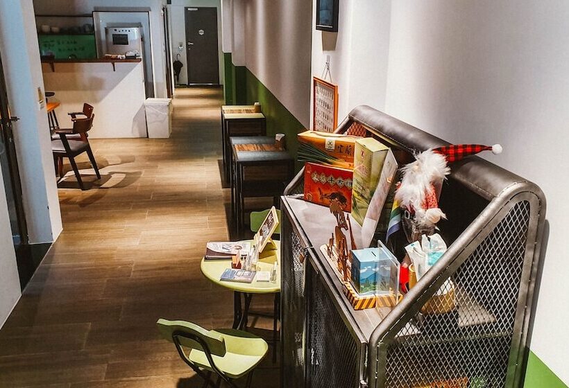 هاستل Central Woods