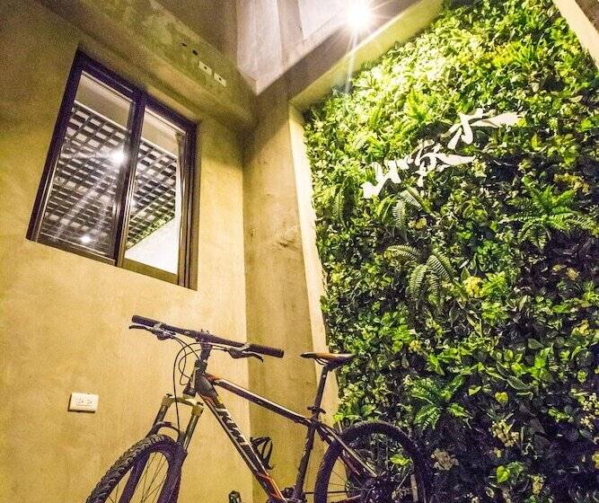 هاستل Central Woods