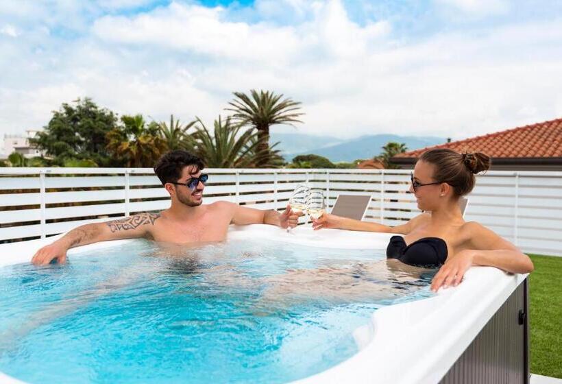 تختخواب و صبحانه Marconi 1935