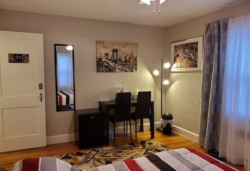 צימר Natalie House   Boston