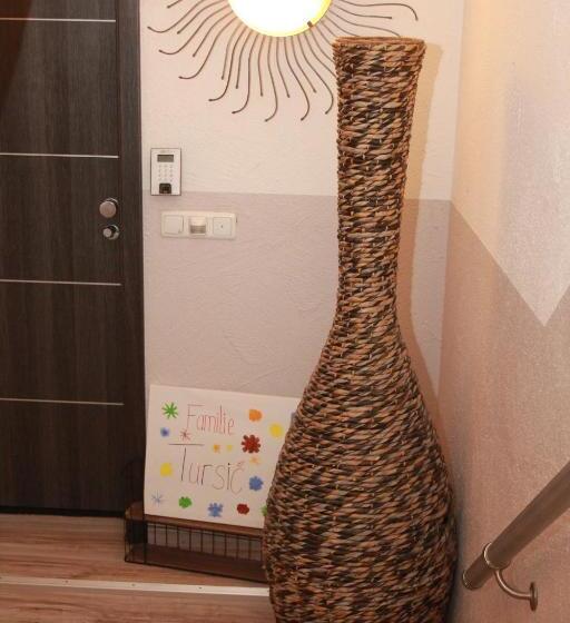 ユースホステル Gästehaus Chaplin