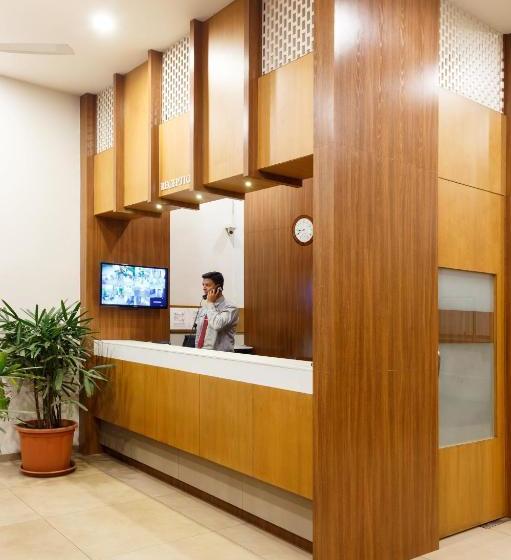 בית מלון כפרי Classic Mid Town