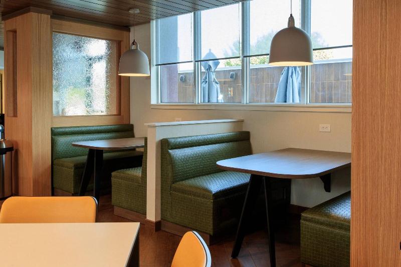 בית מלון כפרי Fairfield Inn & Suites By Marriott Philadelphia Valley Forge/great Valley