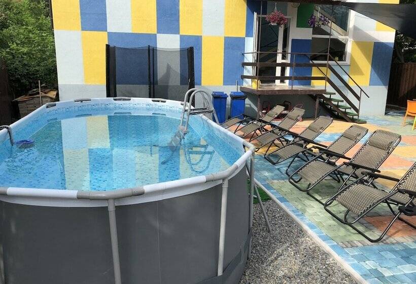 بنسيون Element