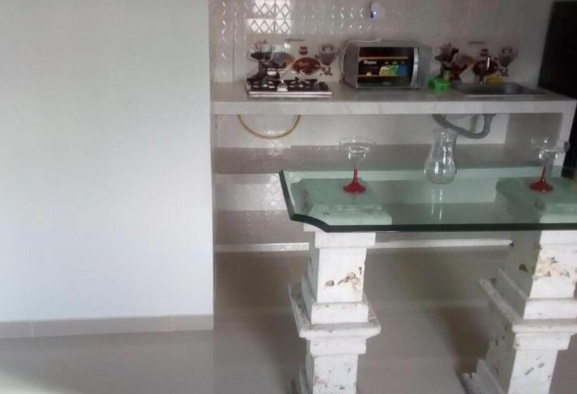 پانسیون Velices