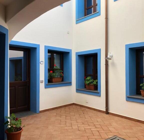 Hotel Ghivine Albergo Diffuso