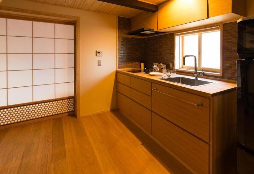 بنسيون Tsumesyo Mikuni