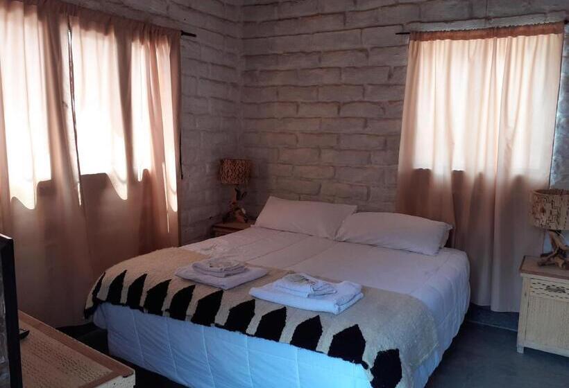 هاستل Hostería Chez Didierm