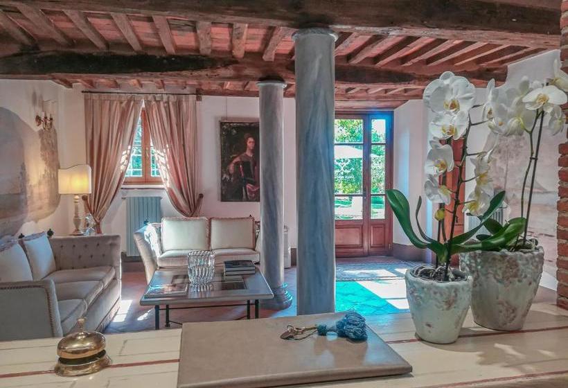 هتل Relais Corte Rodeschi