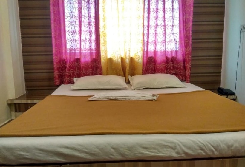 Hotel Silver Palm