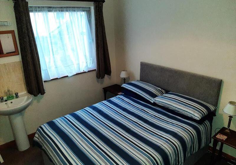 Пансион Mirandas Guest House