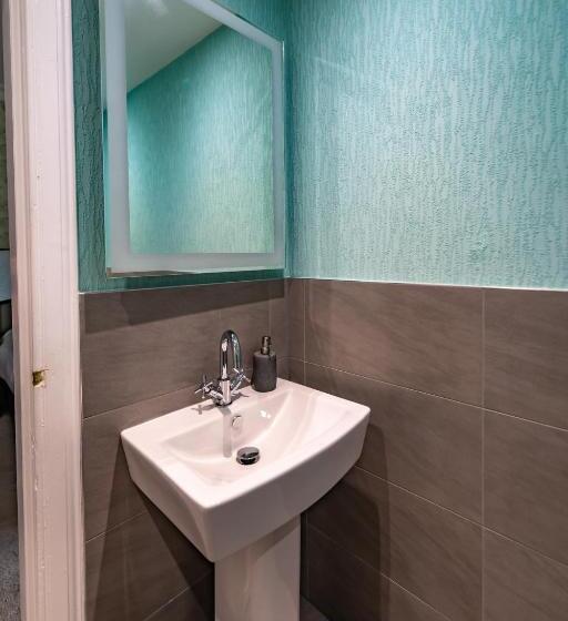 פנסיון Carradales Luxury Guest House