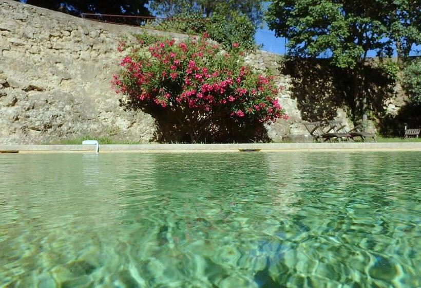 بنسيون La Tuilière En Luberon