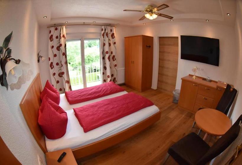 تختخواب و صبحانه Seebär Velden