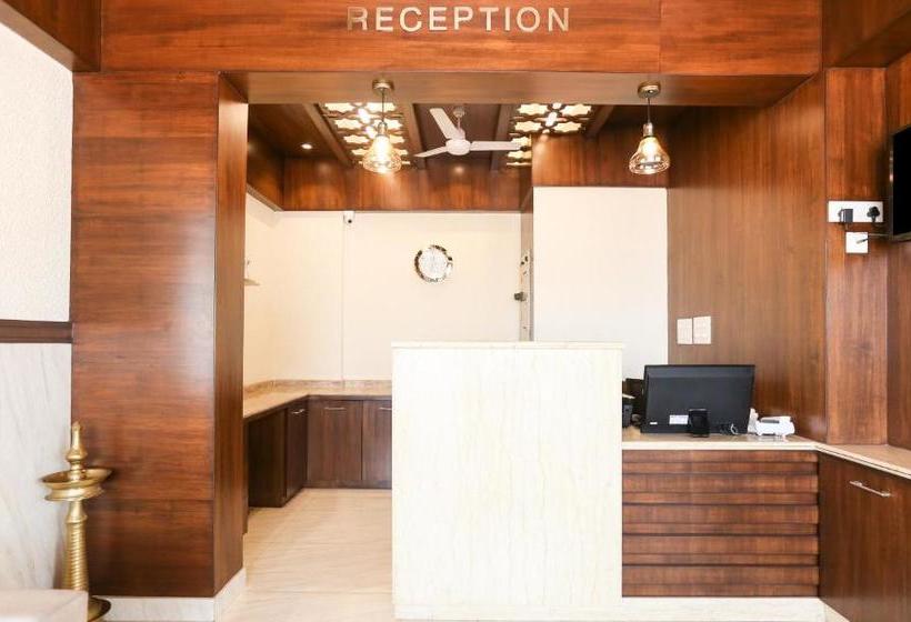 בית מלון כפרי Treebo Trend Nayath Residency