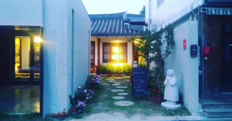 膳宿费 The Ladies House