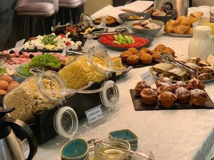 هتل Passpartu Home Garni