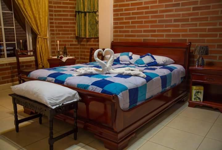 پانسیون Hostal Casa Cultural Mindo