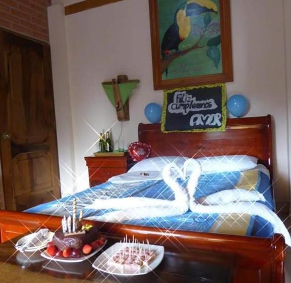 پانسیون Hostal Casa Cultural Mindo